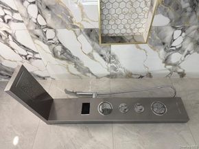 71 Cedar Street, Hicksville NY 11801