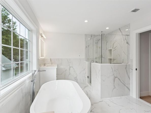 111 Fairfield Avenue, Port Washington NY 11050