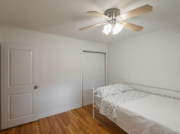 74-81 220th Street 094B1, Bayside NY 11364
