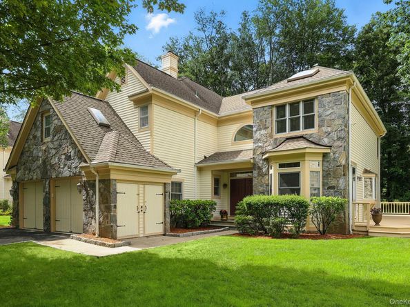 8 Westfield Circle, White Plains NY 10605