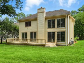 8 Westfield Circle, White Plains NY 10605