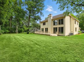 8 Westfield Circle, White Plains NY 10605
