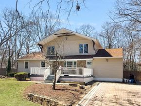 36 Arbutus Court, Ronkonkoma NY 11779