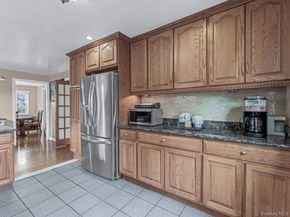 33 Berkshire Road, Yonkers NY 10710