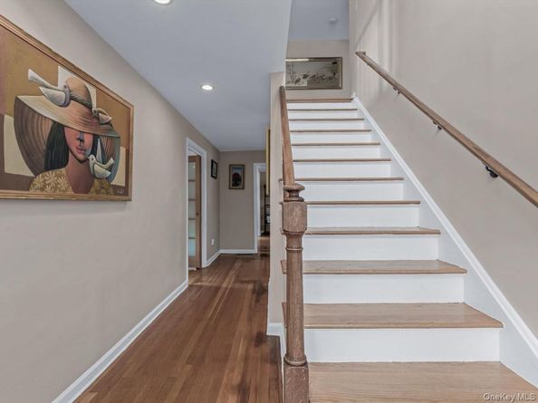 33 Berkshire Road, Yonkers NY 10710