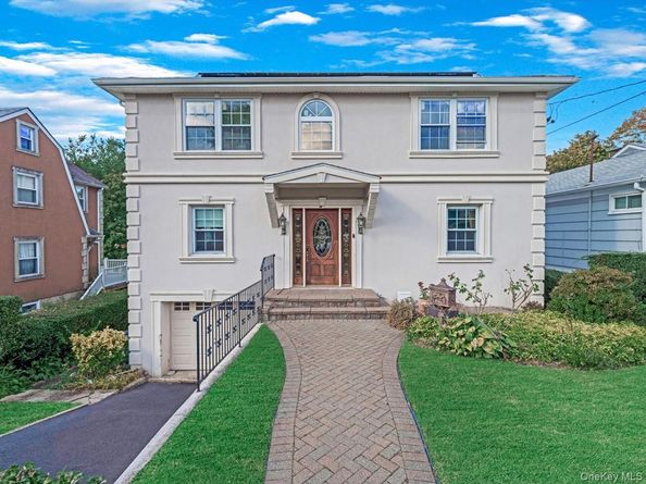 33 Berkshire Road, Yonkers NY 10710