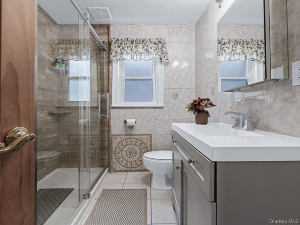 33 Berkshire Road, Yonkers NY 10710