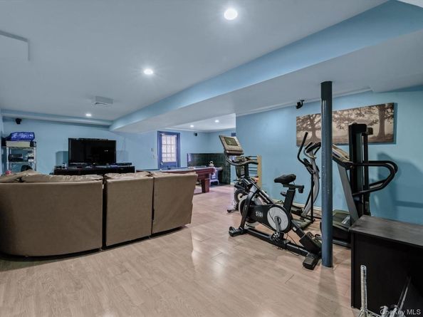 33 Berkshire Road, Yonkers NY 10710