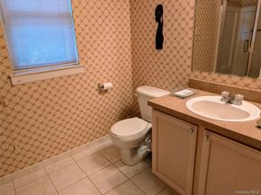 1 Morley Circle, Melville NY 11747