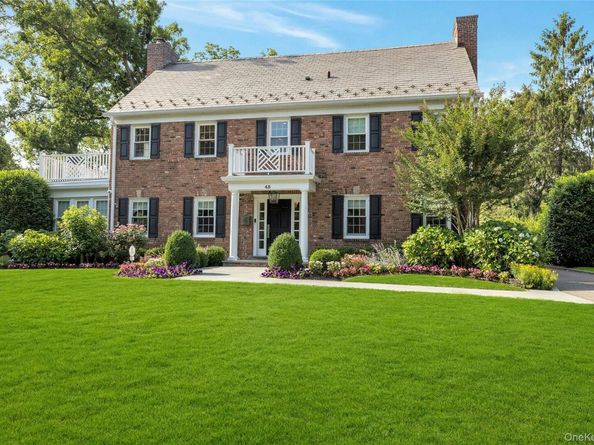 45 Mason Drive, Manhasset NY 11030