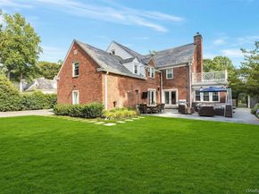 45 Mason Drive, Manhasset NY 11030
