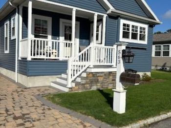 1661 Old Country Rd