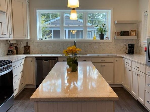 1661 Old Country Rd 563, Riverhead NY 11901