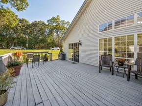 14 Huntingdale Way, Middle Island NY 11953