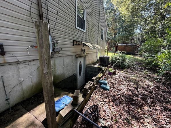 14 Clearview Avenue, Selden NY 11784
