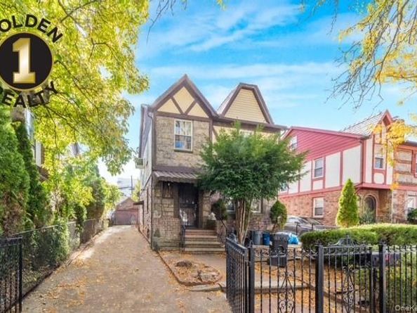 6324 Alderton Street, Rego Park NY 11374