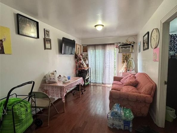 101-20 39th Avenue, Corona NY 11368