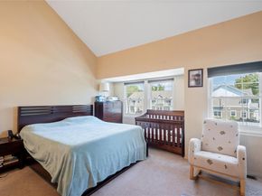 37 Stratford Green, Farmingdale NY 11735