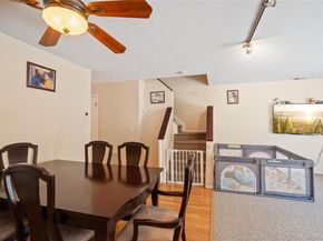37 Stratford Green, Farmingdale NY 11735