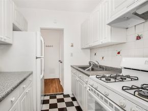 512 Kappock Street 1K, Bronx NY 10463