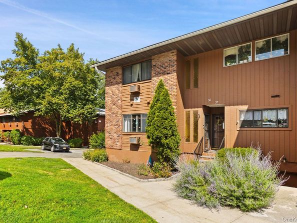 56 Coachlight Square 56, Montrose NY 10548