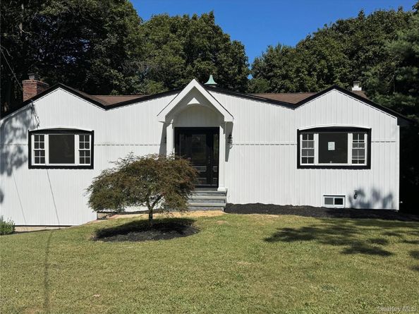 7 Weinmann Boulevard, Melville NY 11747