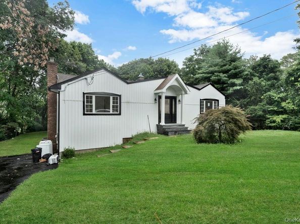 7 Weinmann Boulevard, Melville NY 11747