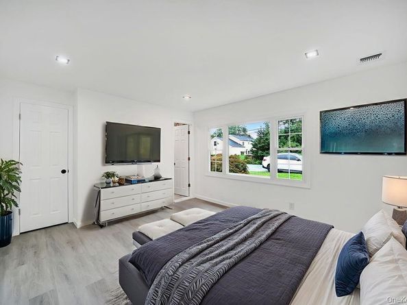 7 Weinmann Boulevard, Melville NY 11747