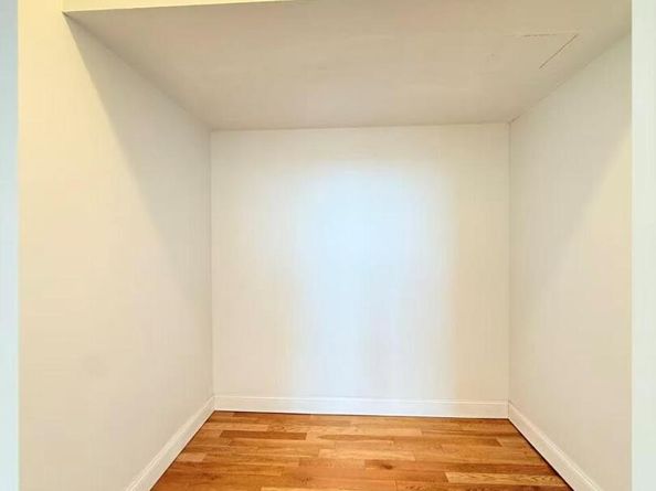 2 Bay Club Drive PHJ, Bayside NY 11360