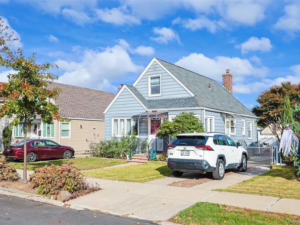 166-23 20th Road, Whitestone NY 11357