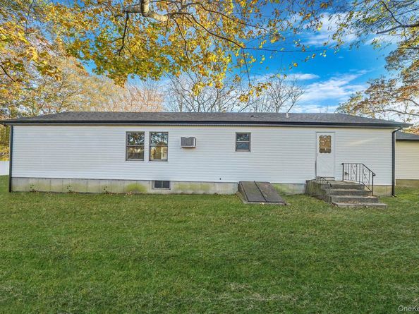 361 Erie Street, Holbrook NY 11741