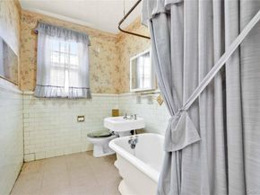 62-63 60th Drive, Maspeth NY 11378