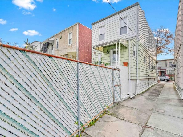 62-63 60th Drive, Maspeth NY 11378