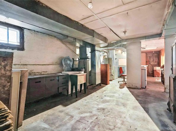 62-63 60th Drive, Maspeth NY 11378