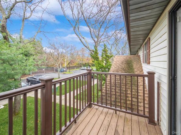 615 Broadway 68, Amityville NY 11701