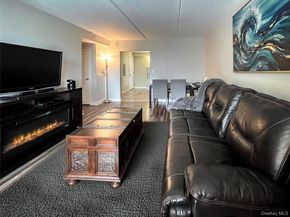 136 Beach 117th Street 3N, Rockaway Park NY 11694