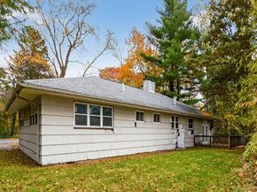 48 E Rogues Path, Huntington Station NY 11746