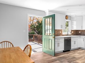 11 Seneca Trail, Ridge NY 11961