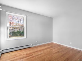 11 Seneca Trail, Ridge NY 11961