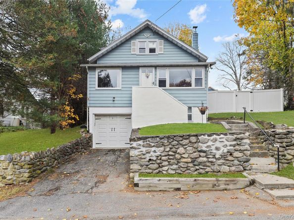 5 Ross Drive, Yorktown Heights NY 10598