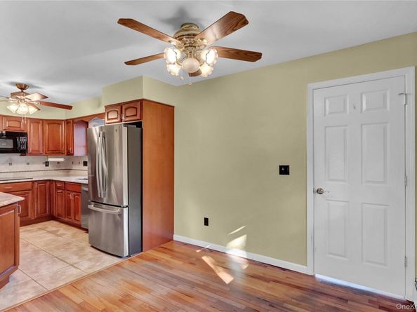 5 Zenith Road, Rocky Point NY 11778