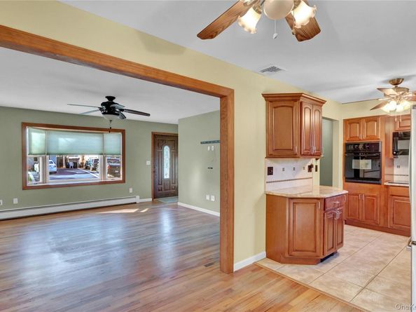 5 Zenith Road, Rocky Point NY 11778