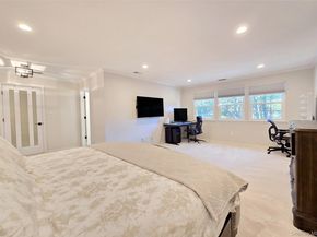 31 Hampshire Court 31, Holbrook NY 11741