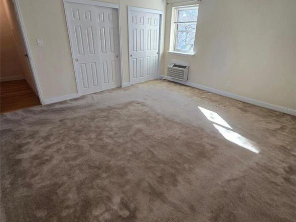 89-40 151 3J, Howard Beach NY 11414