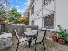 320 Woodland Court, Coram NY 11727