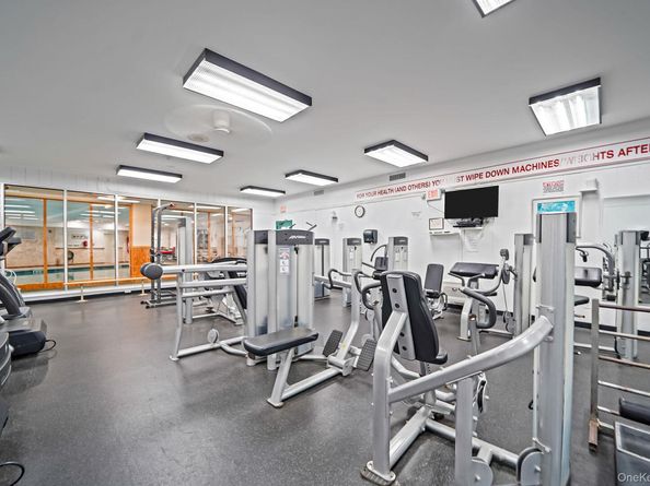 320 Woodland Court, Coram NY 11727