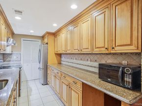 320 Woodland Court, Coram NY 11727