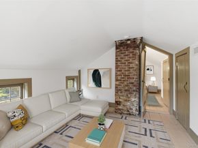 289 E Main Street, Centerport NY 11721