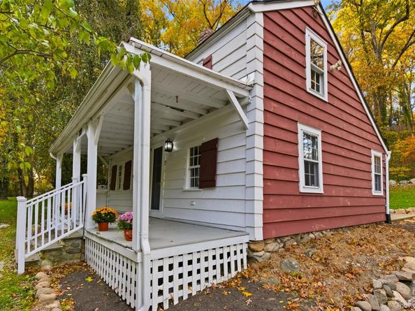 289 E Main Street, Centerport NY 11721