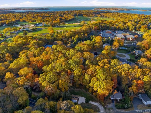 289 E Main Street, Centerport NY 11721